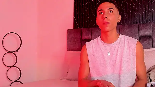 ThiagoSexy005 online show from July 2, 12:55 am