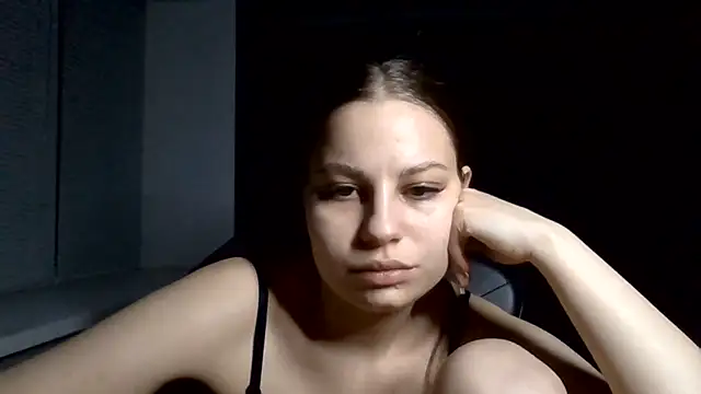 Snapshot of _Linsyy_ee_ chatting on May 13, 7:21 pm Linsyy ee online show from May 13, 7:21 pm