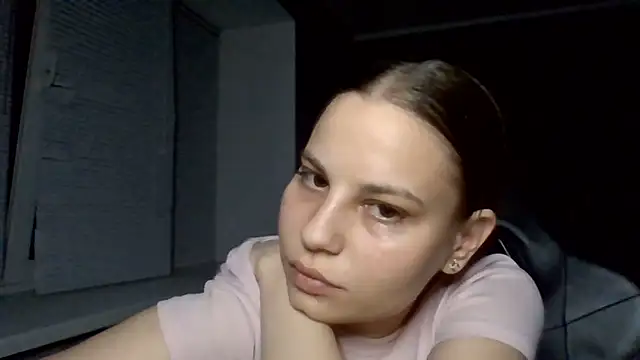 Snapshot of _Linsyy_ee_ chatting on June 10, 8:43 pm Linsyy ee online show from June 10, 8:43 pm