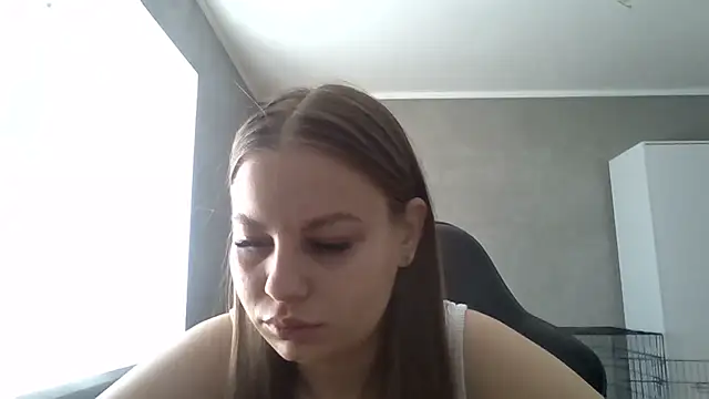 Snapshot of _Linsyy_ee_ chatting on May 5, 9:34 am Linsyy ee online show from May 5, 9:34 am