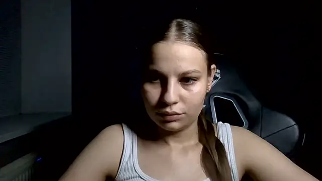 Snapshot of _Linsyy_ee_ chatting on May 10, 9:38 pm Linsyy ee online show from May 10, 9:38 pm