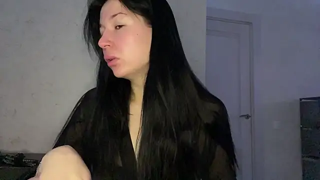 Snapshot of Necusharon chatting on June 14, 8:04 am Necusharon online show from June 14, 8:04 am