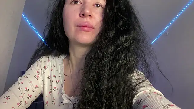 Snapshot of Necusharon chatting on May 26, 6:22 am Necusharon online show from May 26, 6:22 am