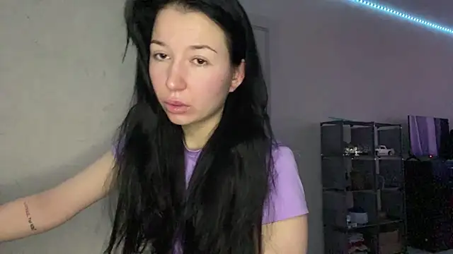 Snapshot of Necusharon chatting on June 13, 7:17 am Necusharon online show from June 13, 7:17 am