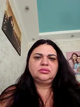 -CUTE-EVVIL- online show from May 18, 5:23 am