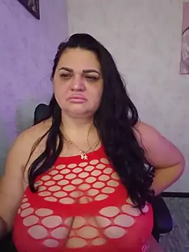 -CUTE-EVVIL- online show from May 31, 6:31 pm