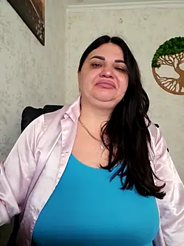 -CUTE-EVVIL- online show from May 4, 7:33 am