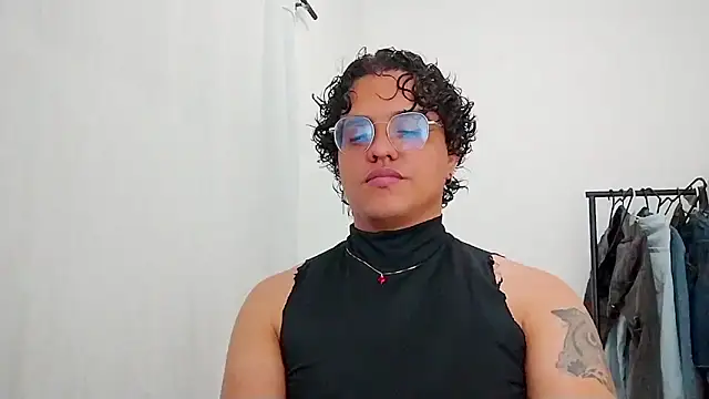 Snapshot of Diane_exotic chatting on May 5, 12:35 am Diane exotic online show from May 5, 12:35 am