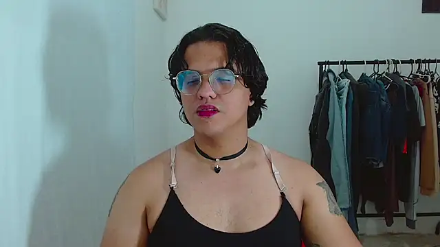 Snapshot of Diane_exotic chatting on May 24, 10:31 pm Diane exotic online show from May 24, 10:31 pm