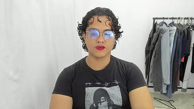 Snapshot of Diane_exotic chatting on May 8, 9:29 pm Diane exotic online show from May 8, 9:29 pm