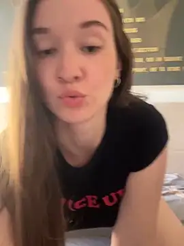 Dianyx online show from May 27, 2:24 pm