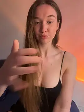 Dianyx online show from May 2, 2:55 pm