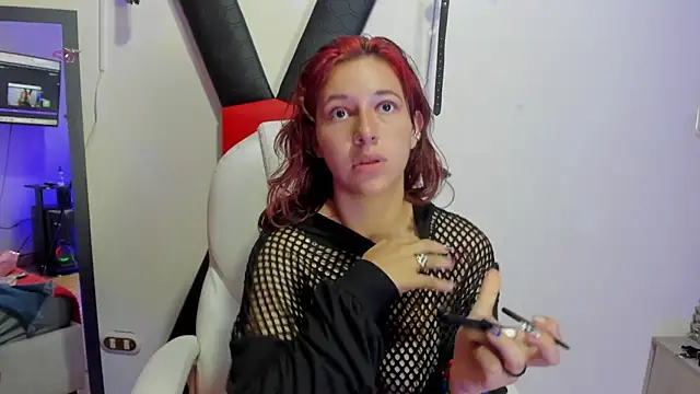 Escarleth 69 online show from May 5, 8:12 pm