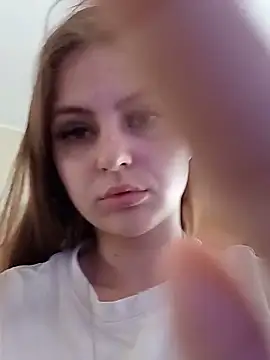 Snapshot of Miss-Venom chatting on June 16, 9:42 am Miss-Venom online show from June 16, 9:42 am