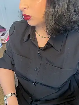 Snapshot of Noire_Mistress chatting on June 14, 11:22 am Noire Mistress online show from June 14, 11:22 am