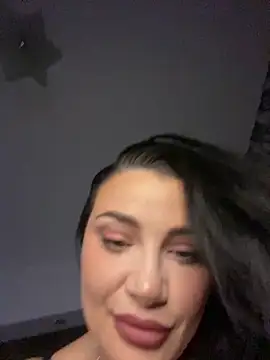 AylaSparkk online show from June 16, 10:32 pm