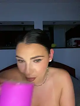 Snapshot of AylaSparkk chatting on July 19, 9:00 pm AylaSparkk online show from July 19, 9:00 pm
