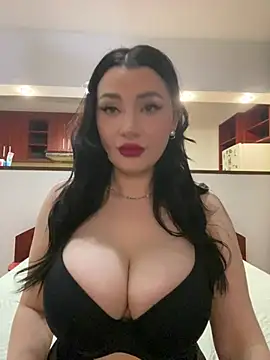 AylaSparkk online show from May 1, 10:26 pm