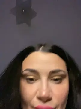 AylaSparkk online show from June 13, 7:45 pm