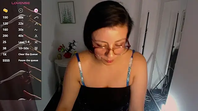Valeri bj online show from May 25, 8:40 pm