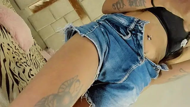 Snapshot of angel_dolltsx chatting on May 21, 11:57 pm angel dolltsx online show from May 21, 11:57 pm
