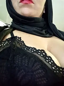 nadia  abaud online show from September 13, 2:22 am