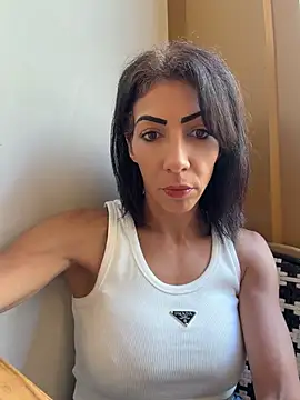 Yasmiinee online show from June 25, 9:03 am