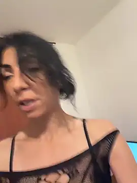 Snapshot of Yasmiinee chatting on April 26, 7:33 pm Yasmiinee online show from April 26, 7:33 pm
