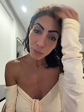 Yasmiinee online show from June 20, 7:52 pm