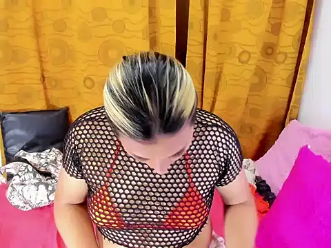 danna velvet online show from June 21, 3:51 pm