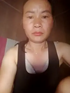 Snapshot of Lella_01 chatting on July 1, 10:43 pm Lella 01 online show from July 1, 10:43 pm