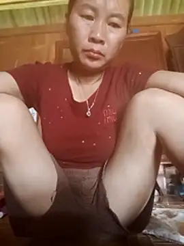 Snapshot of Lella_01 chatting on July 12, 8:26 am Lella 01 online show from July 12, 8:26 am