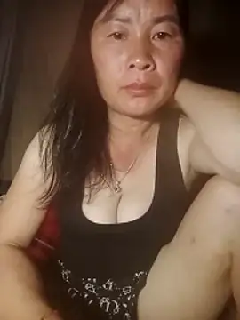Snapshot of Lella_01 chatting on June 21, 1:17 pm Lella 01 online show from June 21, 1:17 pm