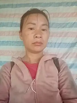 Snapshot of Lella_01 chatting on July 3, 11:22 pm Lella 01 online show from July 3, 11:22 pm