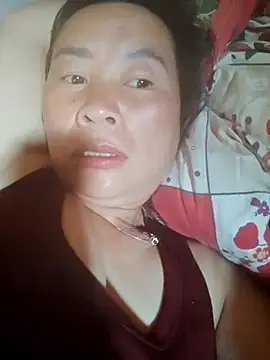 Snapshot of Lella_01 chatting on August 2, 8:01 am Lella 01 online show from August 2, 8:01 am