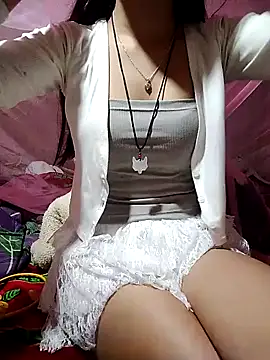 Snapshot of candy_bobo chatting on May 13, 1:34 am candy bobo online show from May 13, 1:34 am
