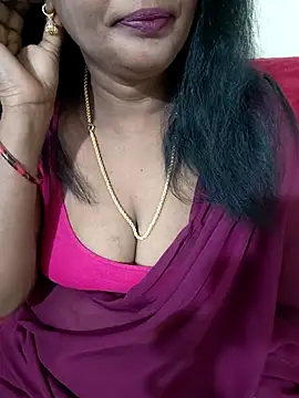 Snapshot of Sunitha-tamilponu chatting on June 6, 1:11 am Sunitha-tamilponu online show from June 6, 1:11 am