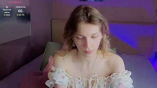 Emily Cartex online show from July 9, 6:14 am