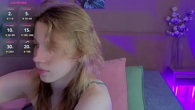 Emily Cartex online show from July 17, 5:59 am
