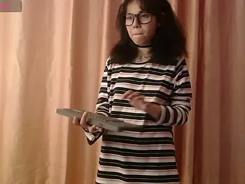 majumei online show from June 18, 1:59 am