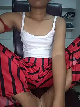 ESHA-LOVE online show from June 9, 4:46 am