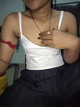ESHA-LOVE online show from June 16, 4:07 pm