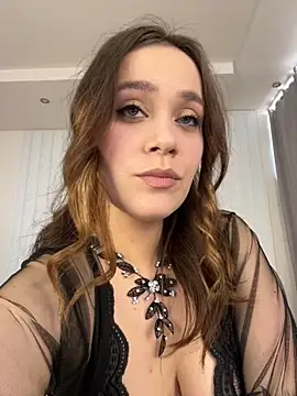 BabeLeyla online show from May 24, 6:46 am