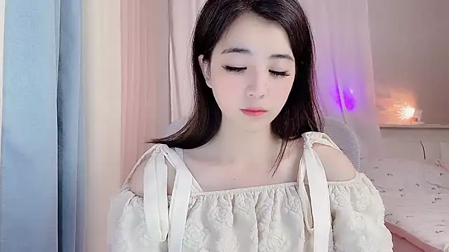 amy-6668 online show from May 28, 6:10 am