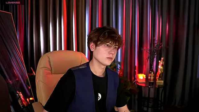 Mark Ian  online show from May 3, 1:36 pm