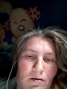 Snapshot of IrisMaris37 chatting on May 10, 8:40 am IrisMaris37 online show from May 10, 8:40 am