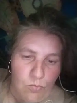 Snapshot of IrisMaris37 chatting on May 22, 1:20 pm IrisMaris37 online show from May 22, 1:20 pm