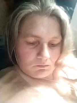 Snapshot of IrisMaris37 chatting on May 7, 8:17 am IrisMaris37 online show from May 7, 8:17 am