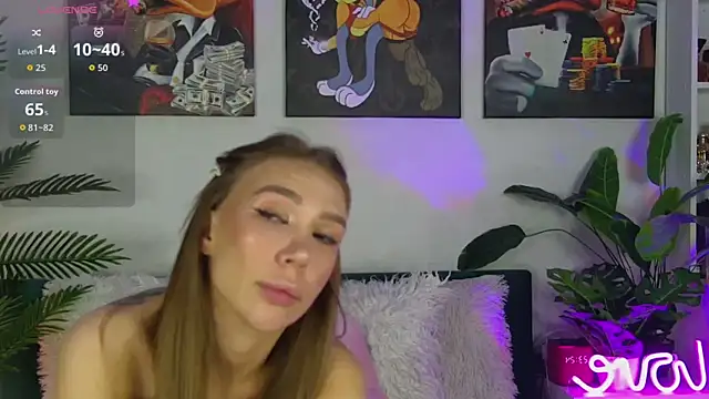 AddisonHux online show from July 28, 7:26 pm