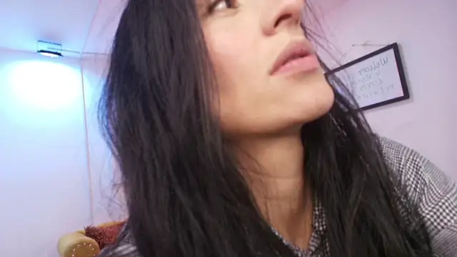 Snapshot of Antonella_rivers chatting on May 11, 1:01 pm Antonella rivers online show from May 11, 1:01 pm